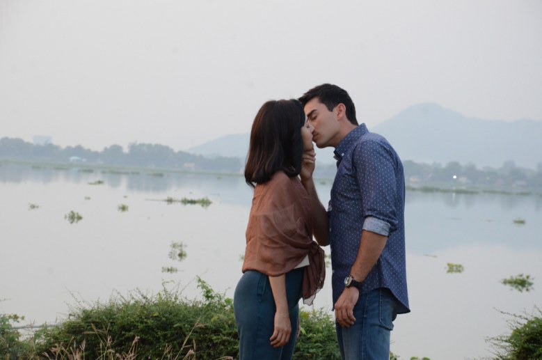 'หลุยส์' เขินไม่กล้าจูบ 'ทับทิม' เพราะเกรงใจแม่
