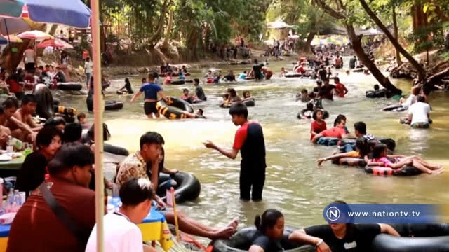 คึกคัก! เที่ยวคลายร้อนน้ำตกวังเณร