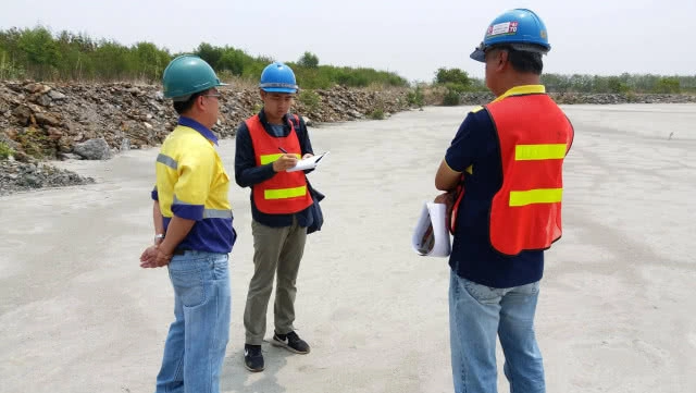 รักโลก by วชิรวิทย์ | ค่าโง่เหมืองทอง