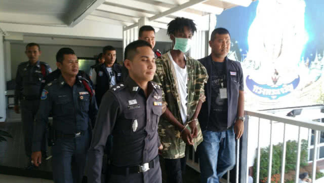 รวบหนุ่มออสซี่ ฉกกระเป๋าสาวชัยภูมิ ในผับวอล์กกิ้งสตรีท(มีคลิป)