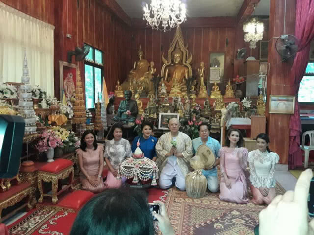 "สรยุทธ" บวชเงียบ !! เพื่อนในวงการร่วมอนุโมทนาคับคั่ง