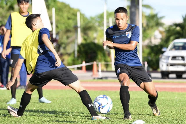 ส.บอล-ราชนาวี จัดอบรมผู้ฝึกสอนเบื้องต้น ณ จังหวัด ชลบุรี