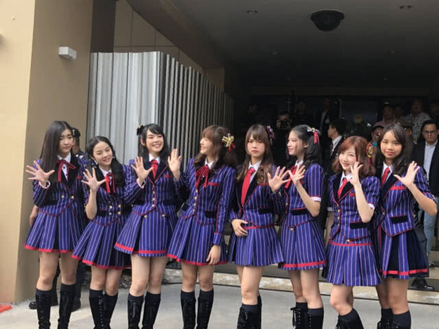 "BNK48" อึ้ง!! เจอ"ลุงตู่"ครั้งแรกตัวใหญ่ใจดีกว่าที่คิด