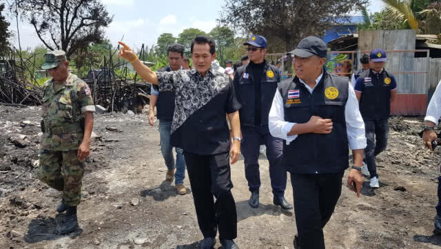 ไฟไหม้โรงงานผลิตฉนวนกันความร้อน ย่านสำโรงใต้(มีคลิป)