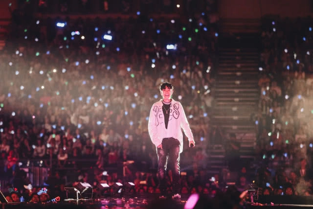 ที่สุดแห่งความฟิน อินไปกับความรักของแฟน-เป๊ก ใน เป๊ก ผลิตโชค เฟิร์สเดท คอนเสิร์ต