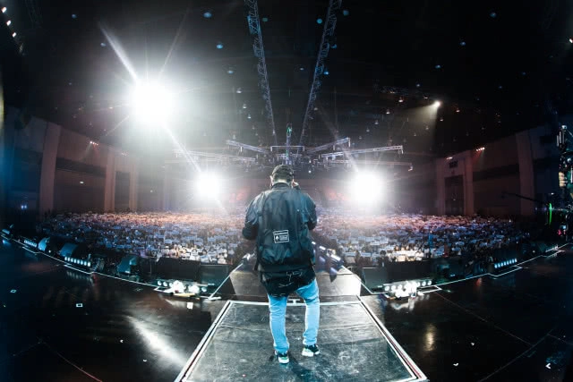 ที่สุดแห่งความฟิน อินไปกับความรักของแฟน-เป๊ก ใน เป๊ก ผลิตโชค เฟิร์สเดท คอนเสิร์ต