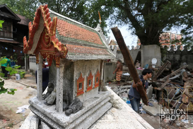 รื้อชุมชนป้อมมหากาฬ