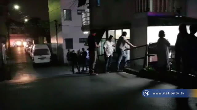สาวใหญ่ป่วยจิตเวช เดินทะลุกันสาด พลัดตกตึกดับ