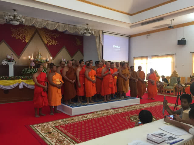 คณะสงฆ์เชียงใหม่ขอบิณฑบาตโครงการบ้านพักศาล รื้อ-คืนเป็นป่าศักดิ์สิทธิ์ตามเดิม