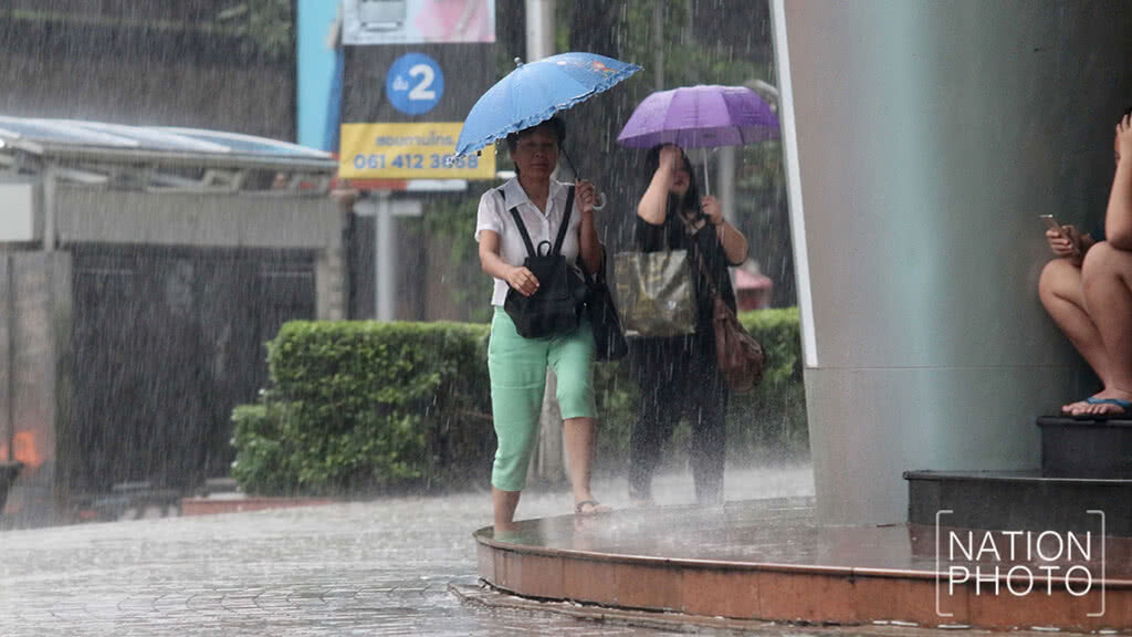 อนุสาวรีย์ชัยฯ ฝนลงหนัก!