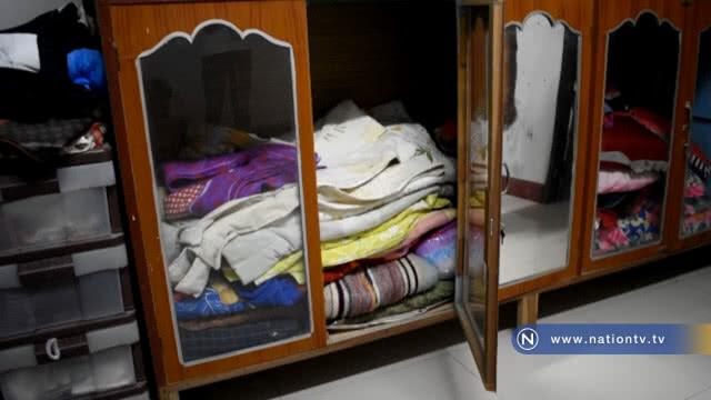 สองตายายเขียนป้ายติดหน้าบ้าน "วอนโจรคืนเงินครึ่งล้าน"