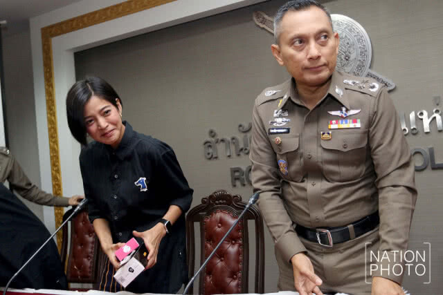 "สายป่าน" เข้าพบตร. ปมรีวิวเมจิกสกิน ออกหมายเรียกอีก 3 "มาร์กี้-ป๊อก-กุ๊บกิ๊บ"