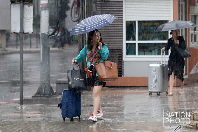 อนุสาวรีย์ชัยฯ ฝนลงหนัก!