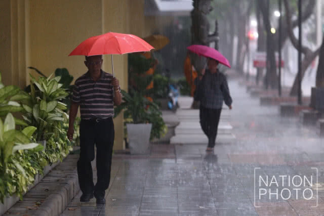 ฝนถล่มกรุงฯ!