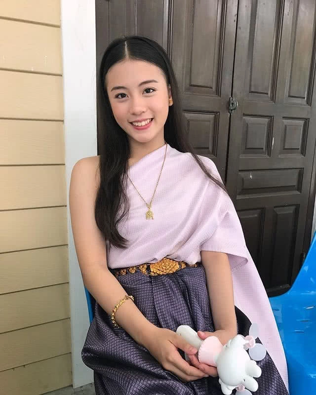 ลูกสาวพี่หมื่น-แม่การะเกด "น้องฟ้อนด์" ได้เป็น BNK48 รุ่น 2