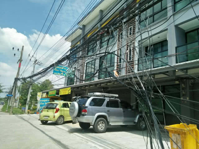 จี้จัดการสายสื่อสารให้เรียบร้อย หวั่นเกี่ยวคอคนตายซ้ำรอยขอนแก่น(มีคลิป)