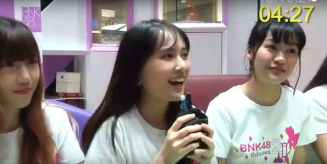 เผยโฉม! BNK48 รุ่น 2 ทั้ง 27 คน(ภาพ)