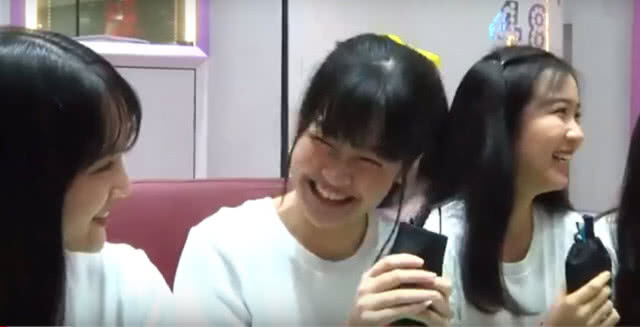 เผยโฉม! BNK48 รุ่น 2 ทั้ง 27 คน(ภาพ)
