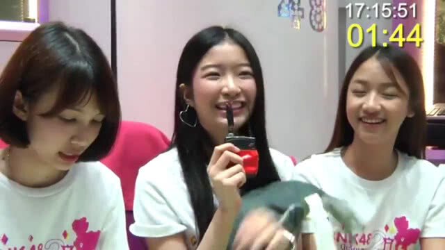 เผยโฉม! BNK48 รุ่น 2 ทั้ง 27 คน(ภาพ)