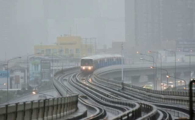 29 เม.ย.61 ทุกภาค 'อุณภูมิลด-ฝนตกหนัก' กทม. อ่วม! ฝน 80%