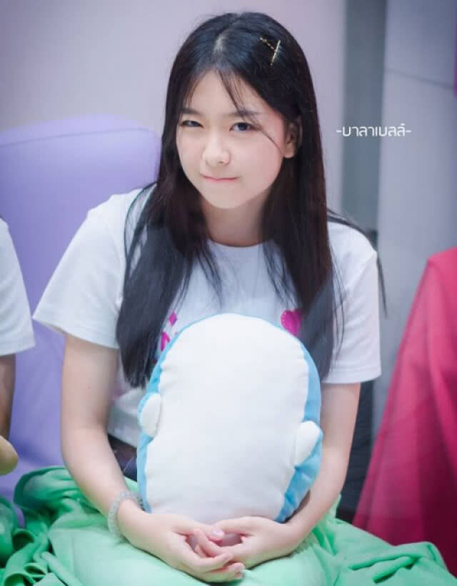 เผยโฉม! BNK48 รุ่น 2 ทั้ง 27 คน(ภาพ)