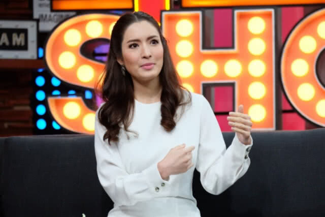 "แอฟ" พร้อมอธิบายปัญหาให้ "ปีใหม่" ฟัง