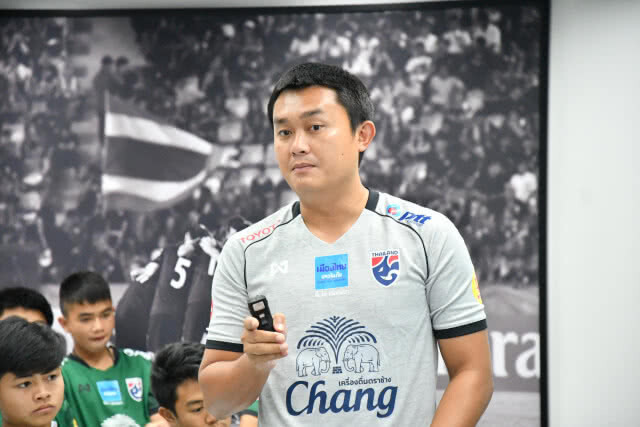34 แข้ง ช้างศึก ยู16 รายงานตัว, โค้ชดาตย้ำต้องซ้อมเข้มข้นเหมือนแข่งขันจริง