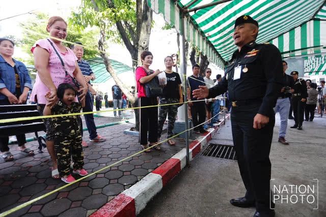 "ไอติม" หลาน "อภิสิทธิ์" รายงานตัวทหารกองประจำการ