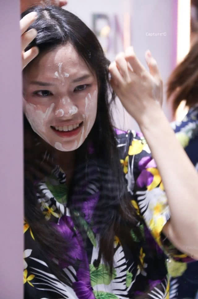 โอตะ จัดเต็ม!! อวยพรวันเกิด เฌอปราง BNK48