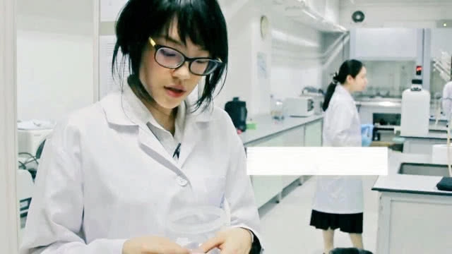 โอตะ จัดเต็ม!! อวยพรวันเกิด เฌอปราง BNK48