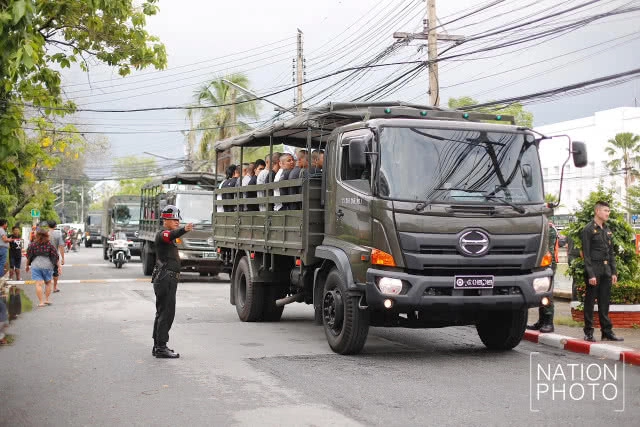 "ไอติม" หลาน "อภิสิทธิ์" รายงานตัวทหารกองประจำการ