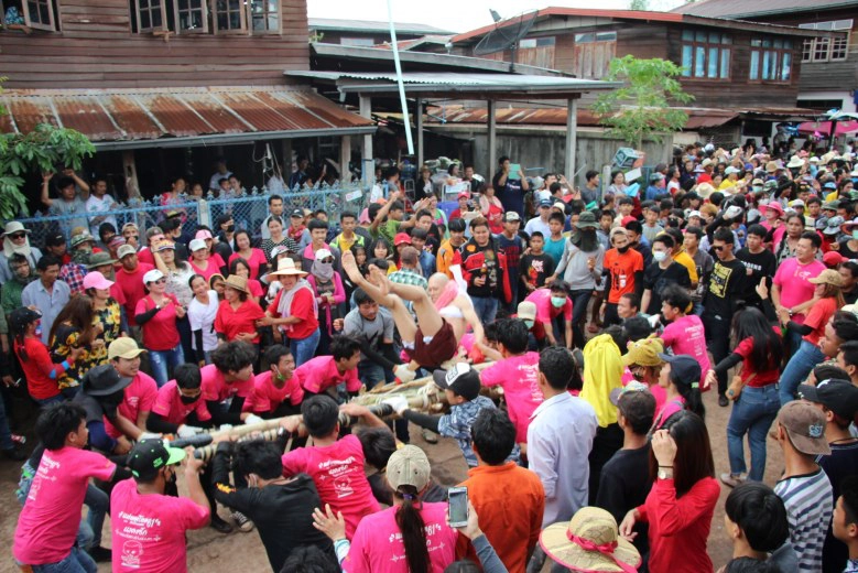 (ภาพชุด) หาชมยาก !! "แห่นาคโหด" ที่เดียวในโลก