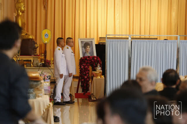 พระราชทานน้ำหลวงอาบศพ นางสวลี ผกาพันธุ์ (ภาพ)