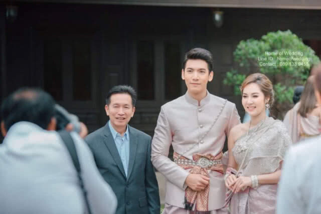 ดาราหนุ่มช่อง 3 'เฟิร์ส'  วิวาห์สาวนอกวงการ