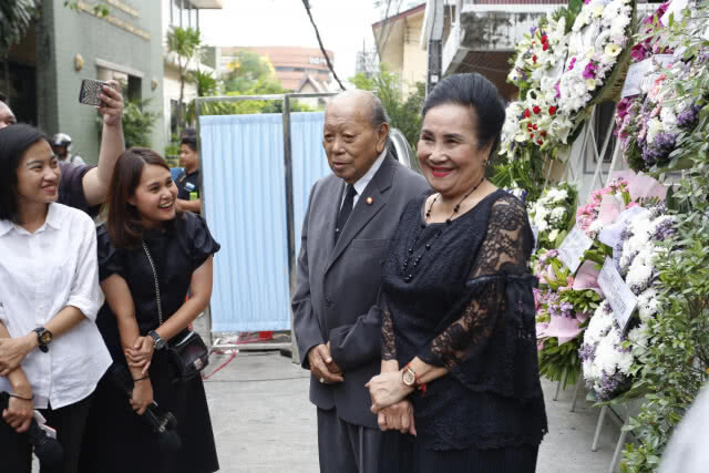 ศิลปินลูกกรุงพร้อมใจร่วมอาลัย ศิลปินแห่งชาติ "สวลี ผกาพันธ์ุ"