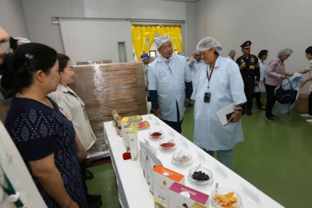 สมเด็จพระเทพฯ ทรงเสด็จเปิดศูนย์เรียนรู้ทางการเกษตร