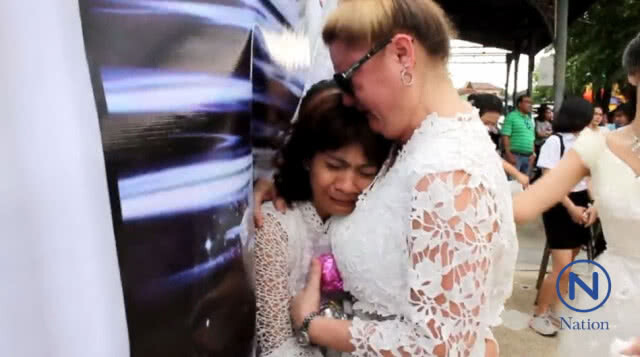 ภาพ"เวดดิ้ง"หน้าศพ
ลูกสาวเหยื่อ "เมาแล้วขับ"