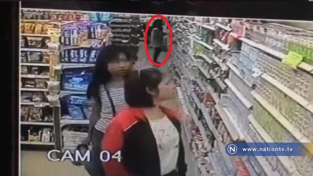 ขโมยของในร้านเซเว่นอีเลฟเว่น ไม่รอดสายตา!