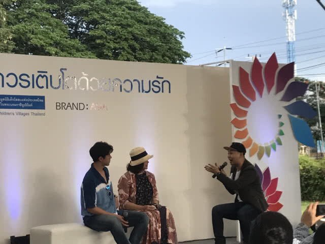 "หมู พิมพ์ผกา" ยิ้มแก้มปริ "ลูกชายนาย-ณภัทร" ฉลองวันเกิดมอบเงินบริจาคสามแสน