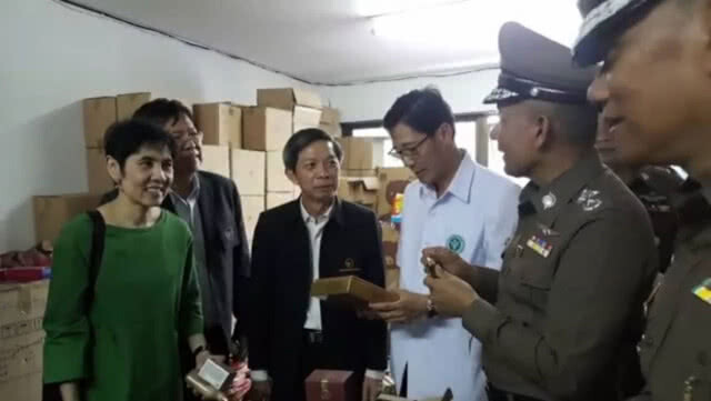ตร.พร้อมกำลัง 400 นาย ลุยค้นตลาดใหม่ดอนเมือง รอบ 5
