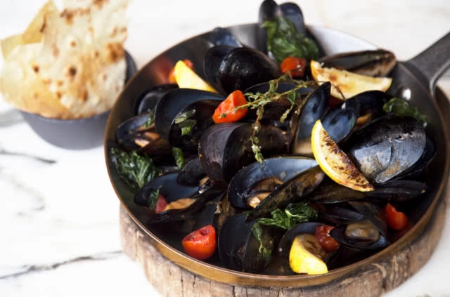 U CAN EAT MEET กับปูน : อร่อยสดส่งตรงจาก"เกาะซาร์ดิเนีย ประเทศอิตาลี"