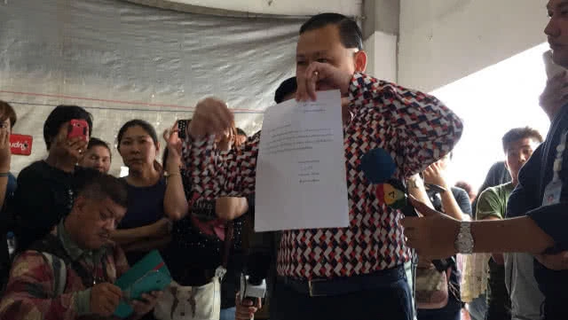 'สันธนะ'งานเข้า!
ตร.ลุยค้นห้องทำงาน-เส้นทางการเงิน