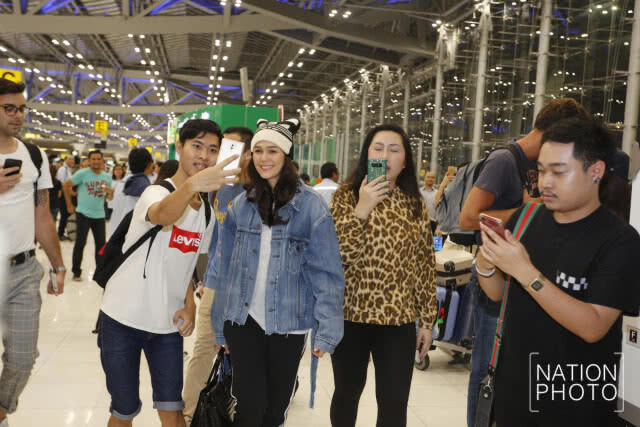 ปีที่ 6 "ขุ่นแม่ชม" บินลัดฟ้าสู่การเดินพรมแดงเมืองคานส์