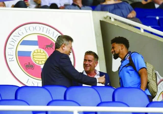 ไพโรจน์ เปี่ยมพงษ์สานต์ คนสนิทเสี่ยแม้ว? ลีลา "ดีล" หนนี้ยังเฉียบ!