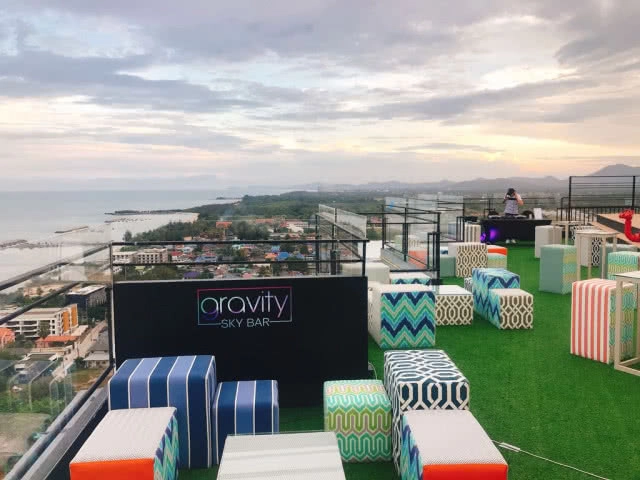 Chic-in : Gravity Sky Bar, Rooftop Bar แห่งใหม่ ริมทะเลชะอำ โรงแรม โนโวเทล หัวหิน ชะอำบีช รีสอร์ท