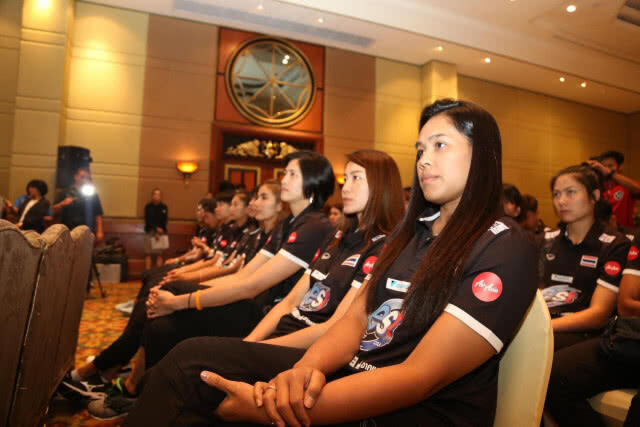 ส่งใจเชียร์!! วอลเลย์สาวไทย ลุยเนชั่นส์ ลีก 2018