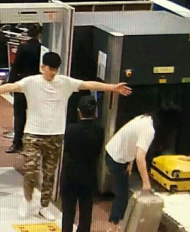รวบหนุ่มจีน ซุกไอซ์ 2 กก.เตรียมขึ้นเครื่อง