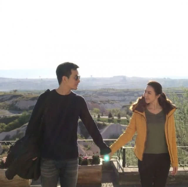 สละโสด "พอล ภัทรพล" คุกเข่าขอสาวแต่งงาน