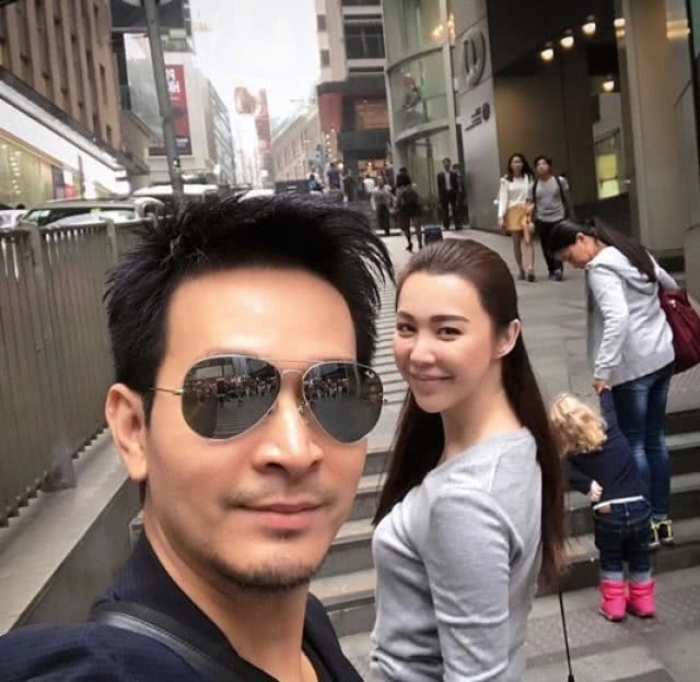 สละโสด "พอล ภัทรพล" คุกเข่าขอสาวแต่งงาน