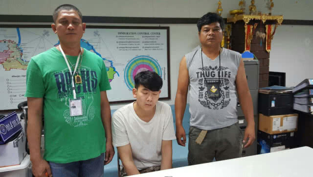 รวบหนุ่มจีน ซุกไอซ์ 2 กก.เตรียมขึ้นเครื่อง